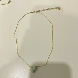 Kendra Scott necklace